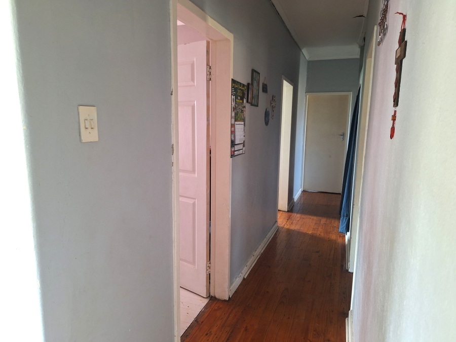 4 Bedroom Property for Sale in Van Riebeeck Hoogte Eastern Cape